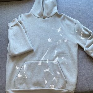 Manière De Voir Paint Splatter & Distressed Hoodie